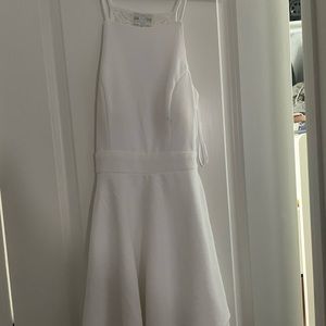BRAND NEW WHITE DRESS